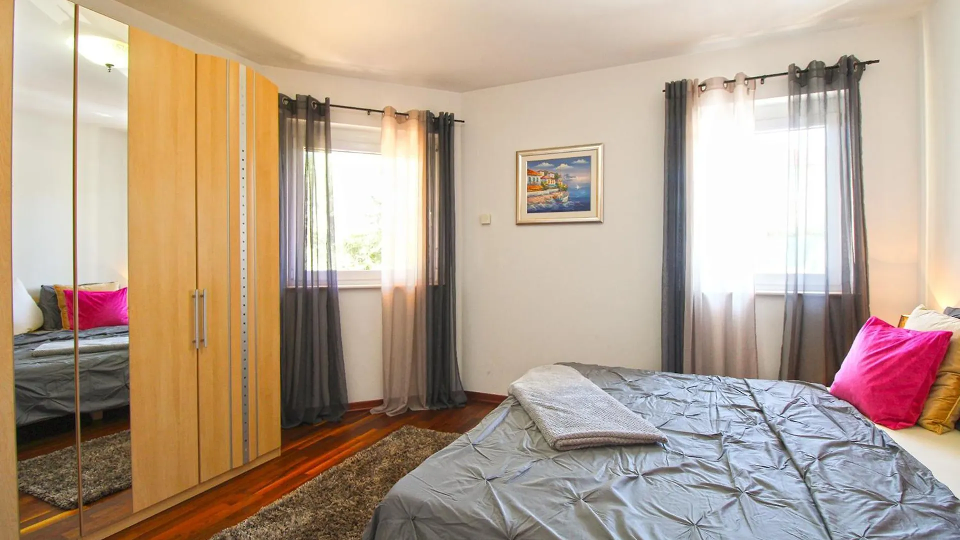 Apartment Radica 2357 Pula